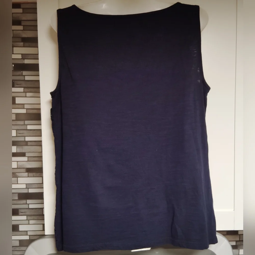 Talbots Eyelet Sleeveless Blouse Sz-M - Picture 3 of 4